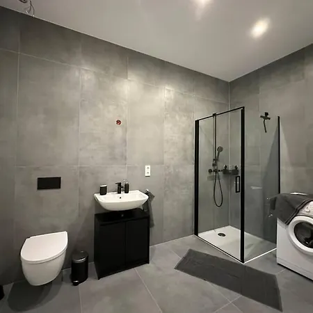 Modern, Stylisch Und Zentral! Meuselwitz